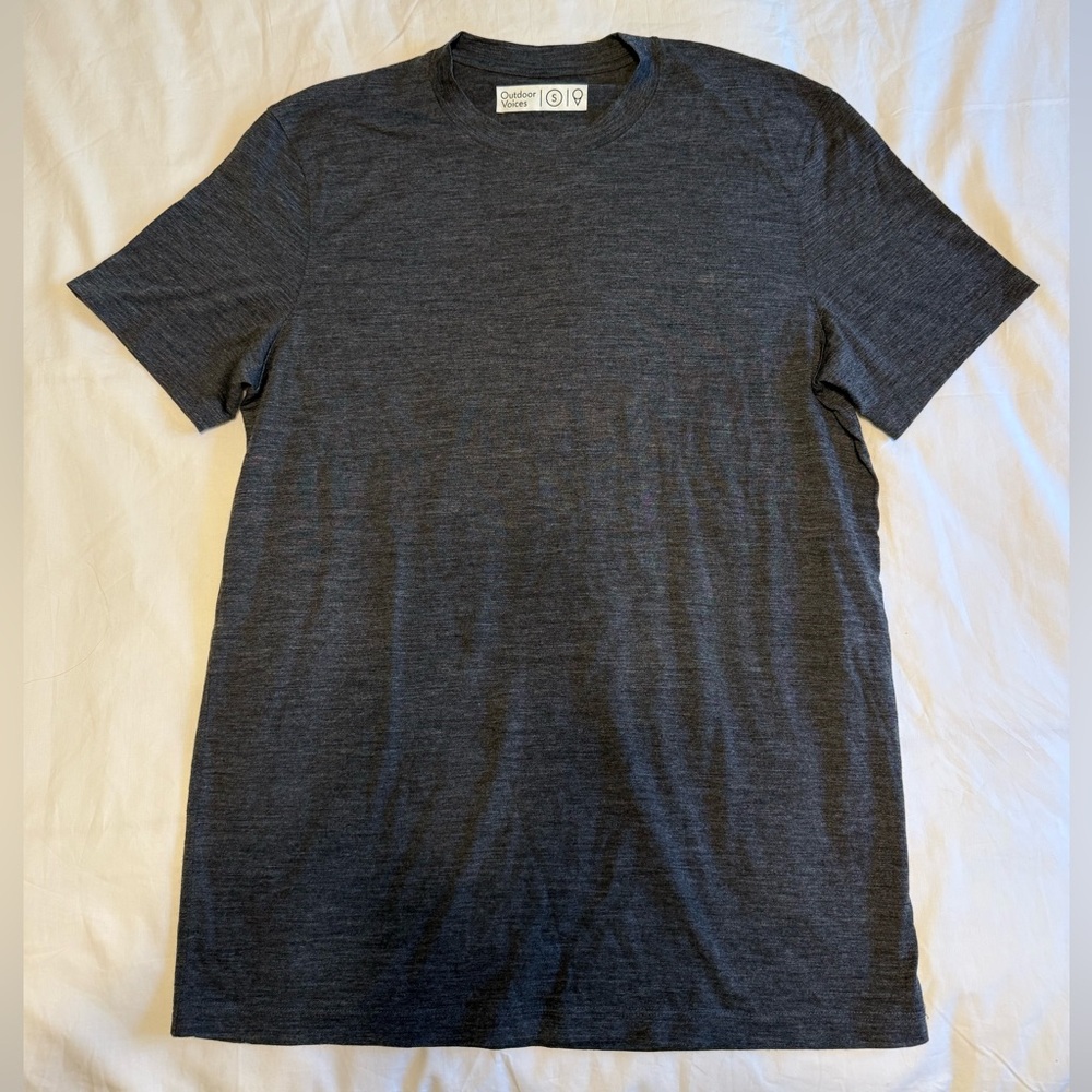 Outdoor Voices Men's Charcoal Tee